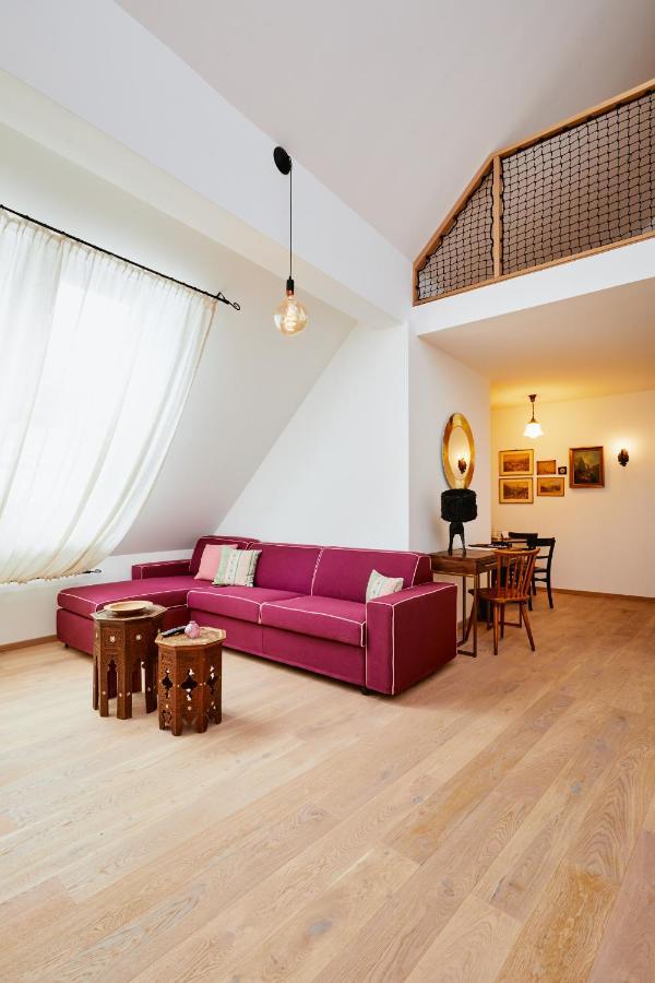 Boutiquehotel Zum Goldenen Hirschen Гмунден Екстер'єр фото